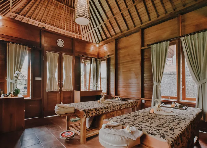 Budhi Ayu And By Mahaputra 3*